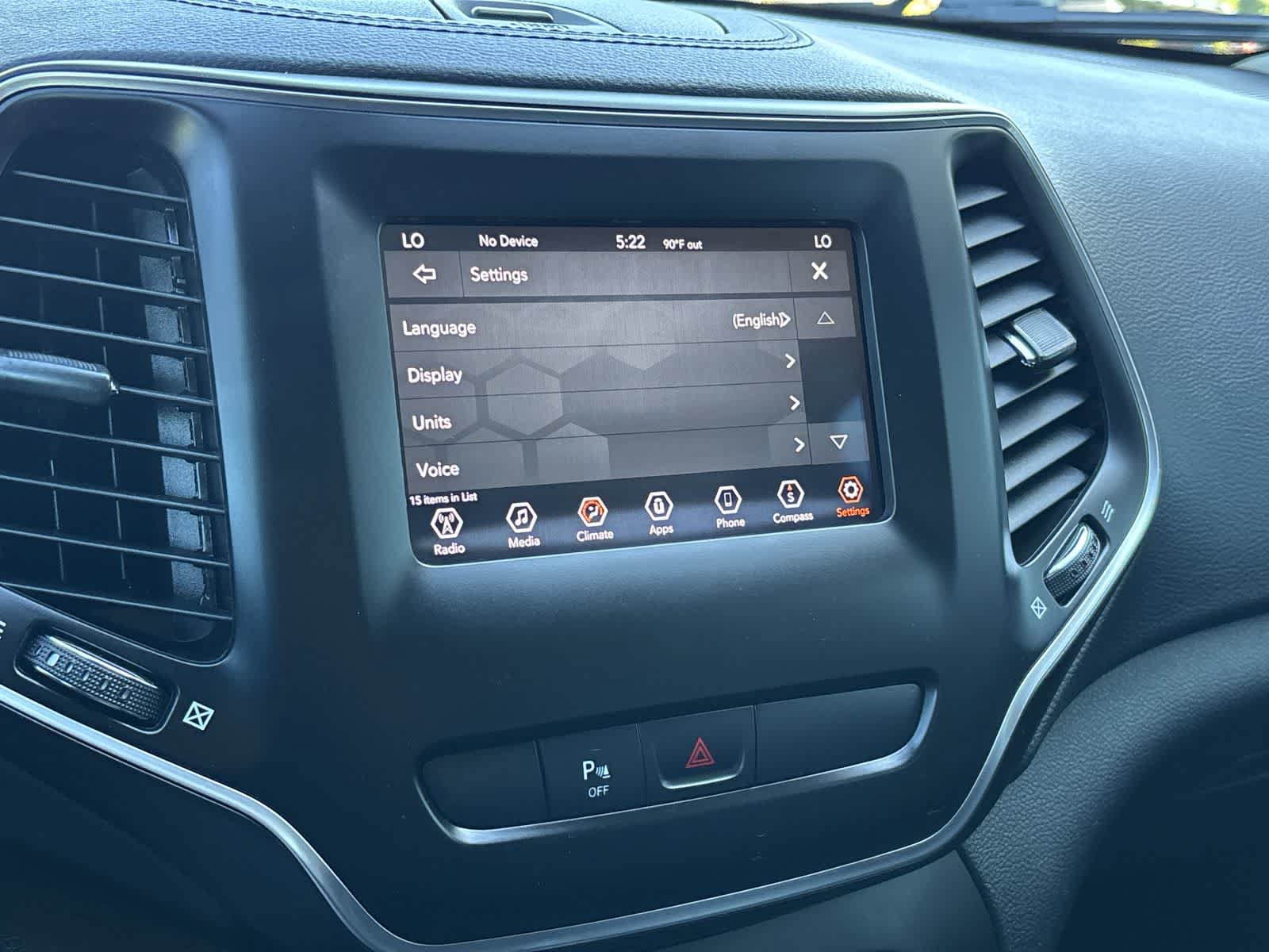 Used 2019 Jeep Cherokee Latitude Plus AWD/4WD image 20