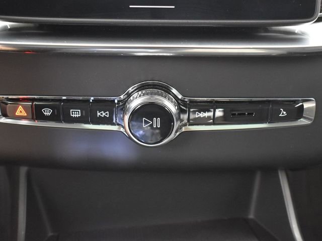 Used 2025 Volvo XC90 B5 Plus w/ Protection Package Premier image 20