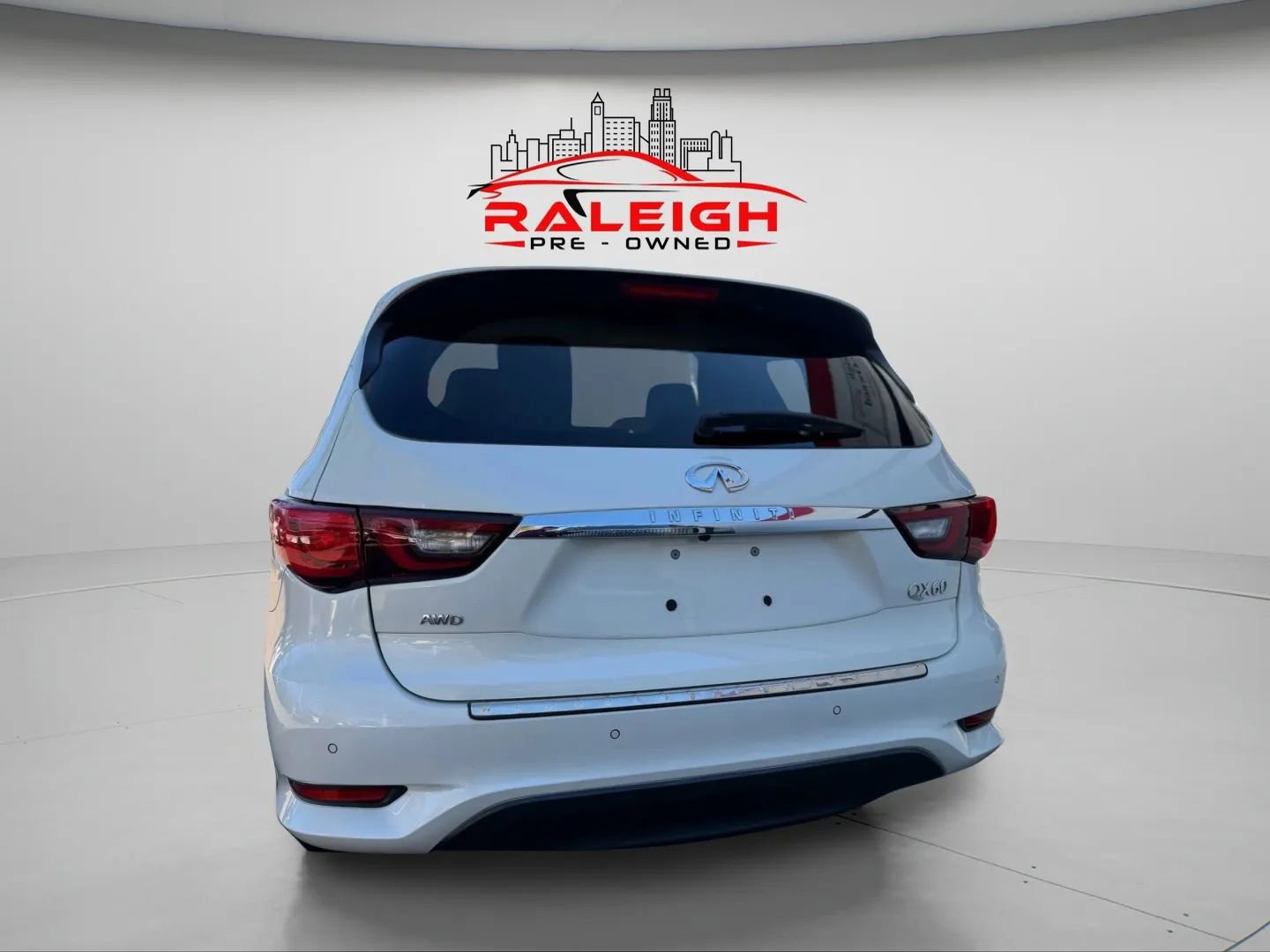 Used 2019 INFINITI QX60 Luxe w/ Essential Package image 10