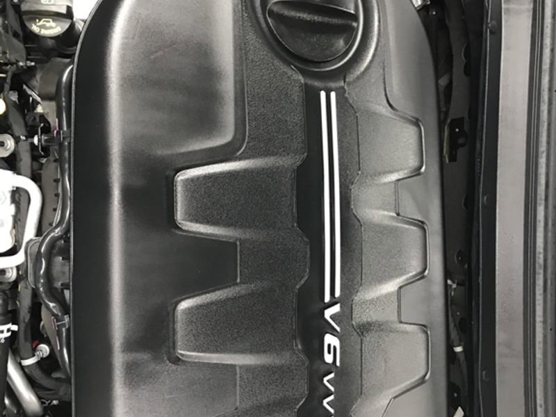 Used 2022 Jeep Cherokee Trailhawk w/ Premium Leather Package image 19