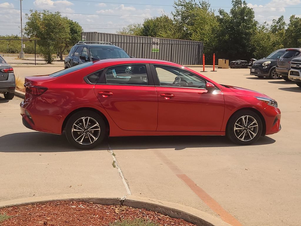 Used 2024 Kia Forte LXS FWD image 4