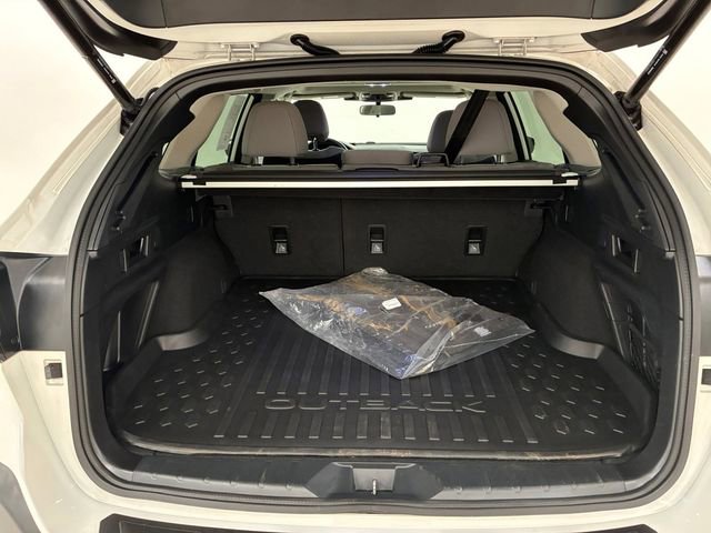 Used 2023 Subaru Outback Premium image 17