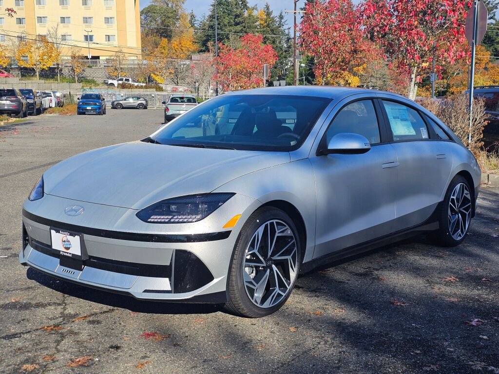 New 2025 Hyundai Ioniq 6 SEL image 3