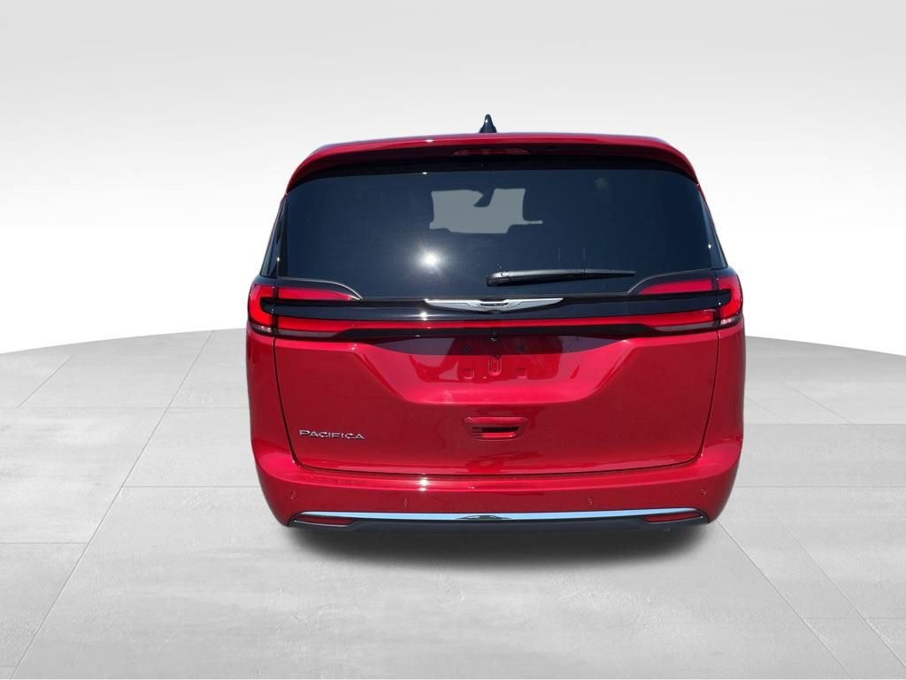 New 2026 Chrysler Pacifica Select image 7
