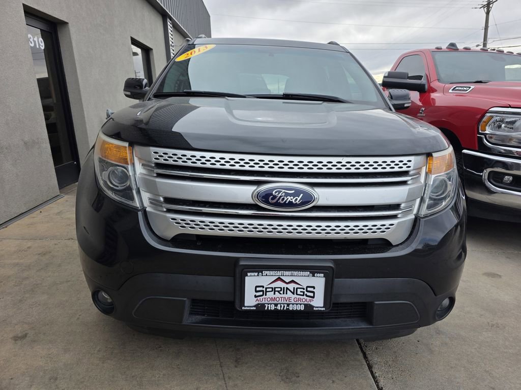 Used 2013 Ford Explorer XLT w/ Class III Trailer Tow Pkg image 2