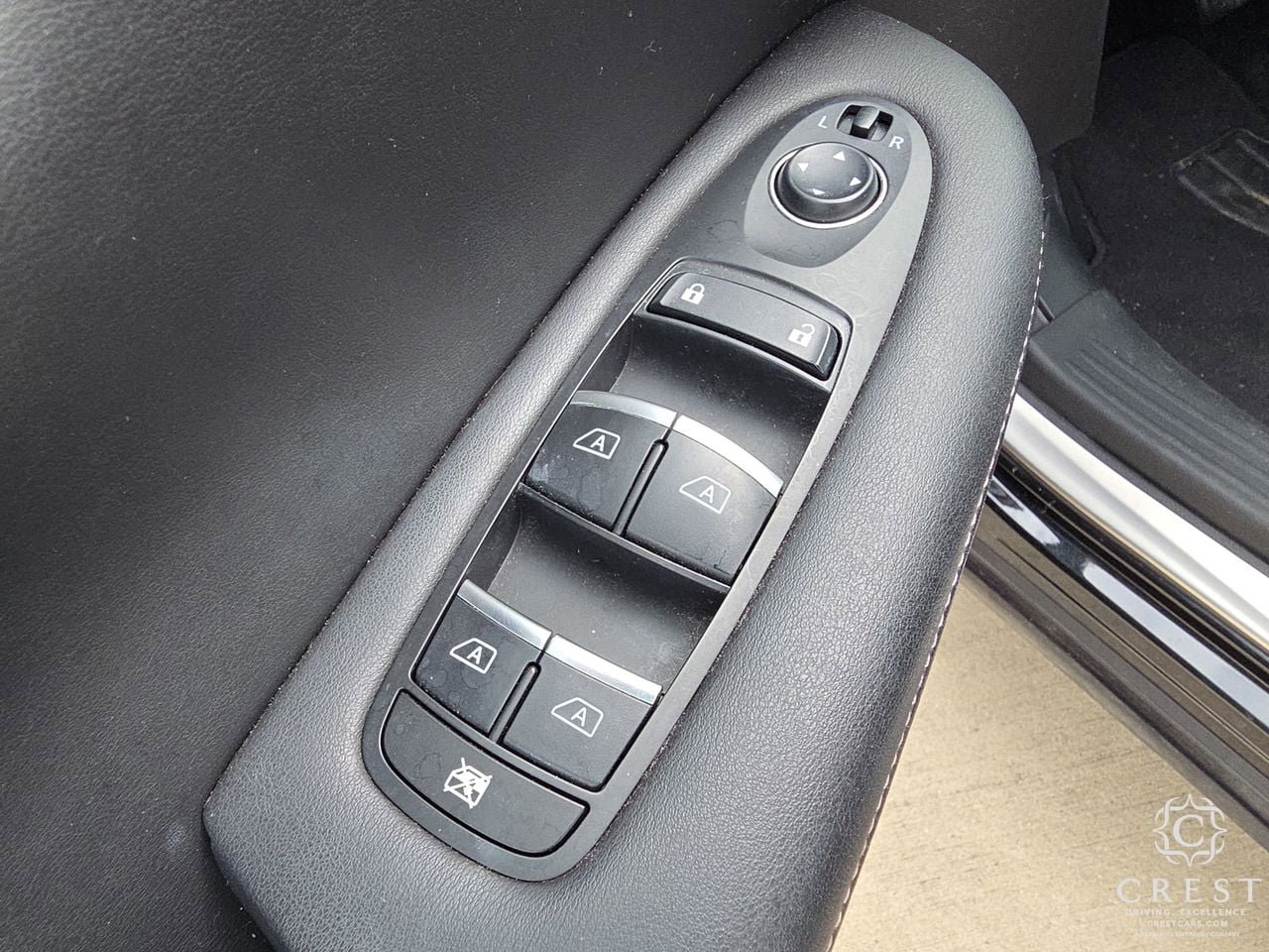 Used 2021 INFINITI QX50 Essential w/ Convenience Package FWD image 8