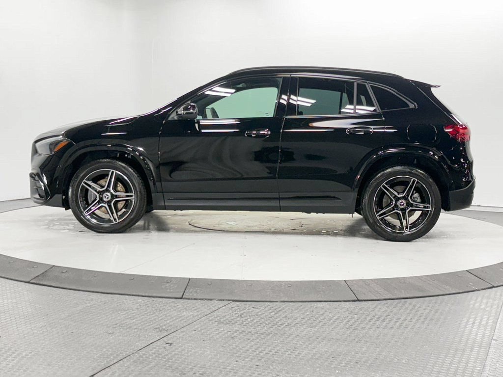 Used 2026 Mercedes-Benz GLA 250 4MATIC image 4