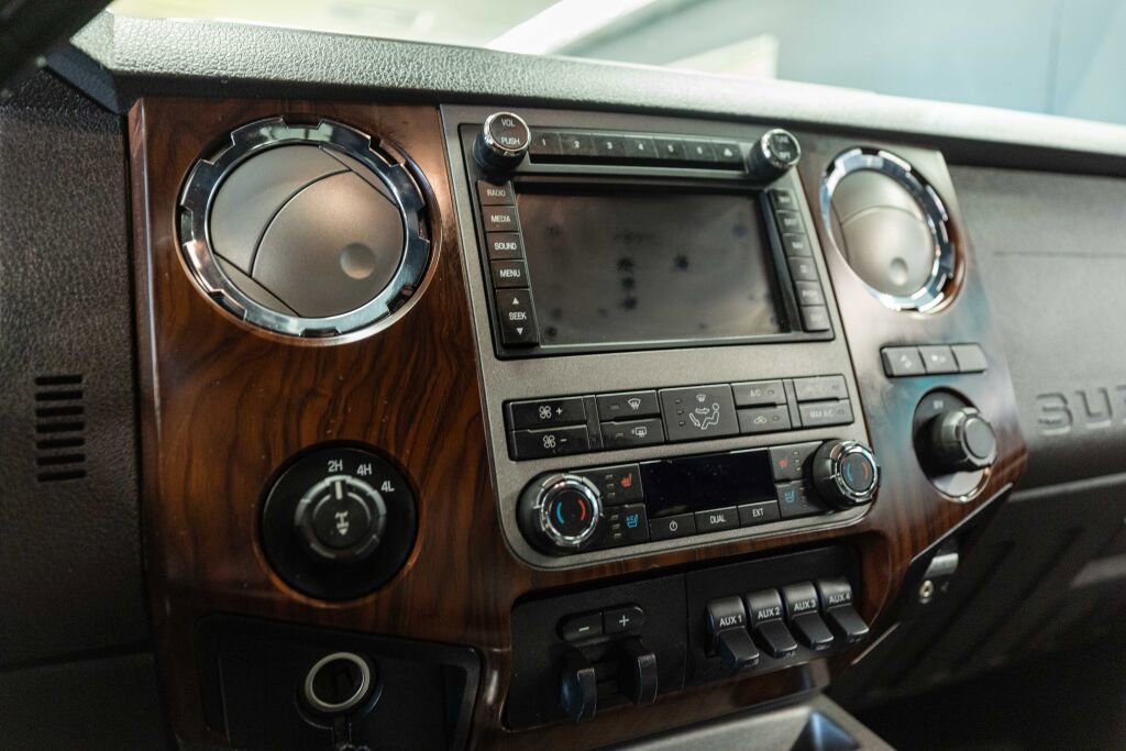 Used 2012 Ford F350 Lariat w/ Lariat Ultimate Pkg AWD/4WD image 12