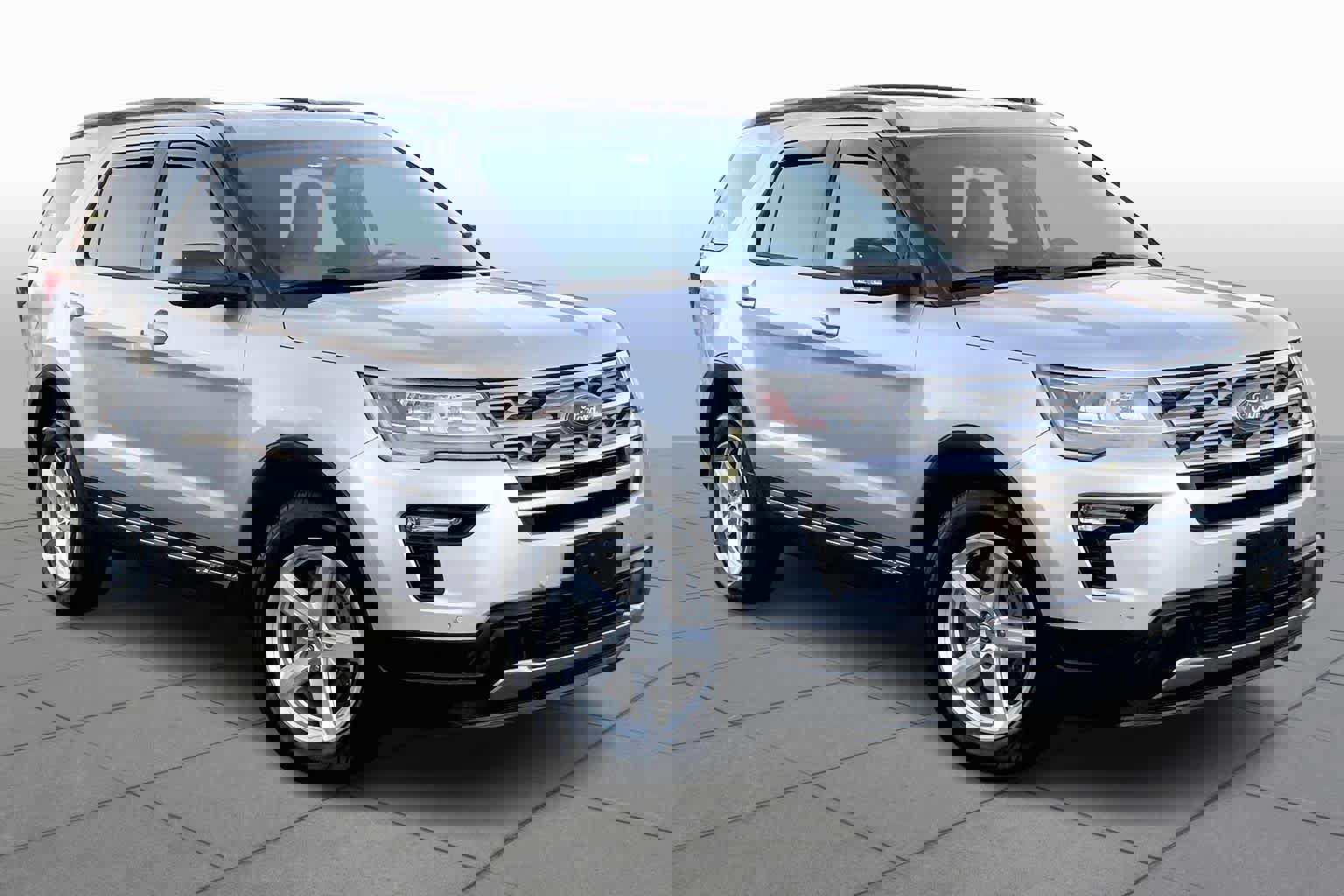 Used 2018 Ford Explorer XLT w/ Equipment Group 202A image 3