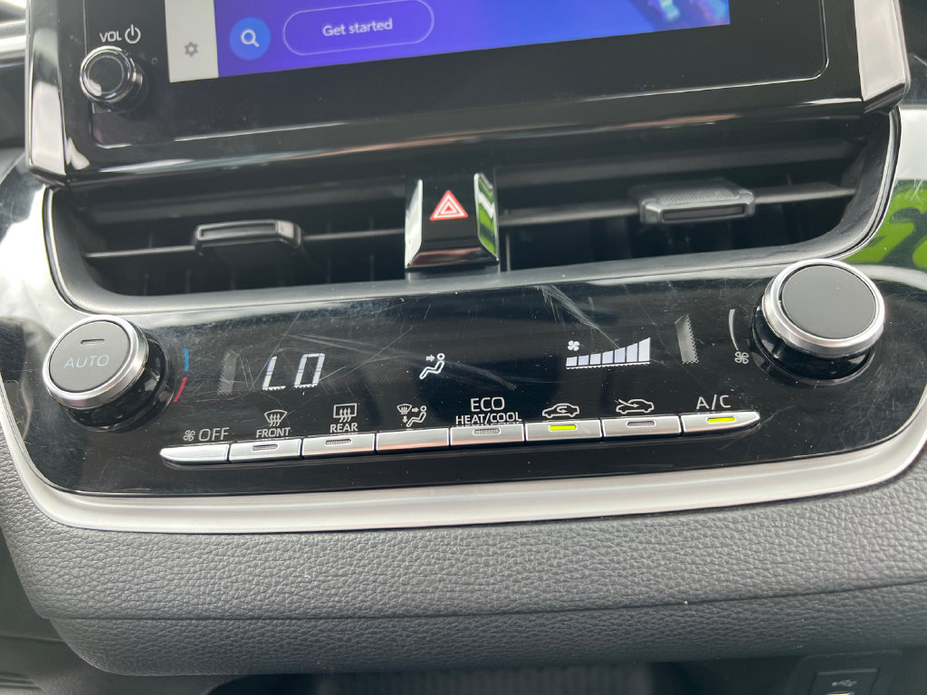 Used 2025 Toyota Corolla LE FWD image 26