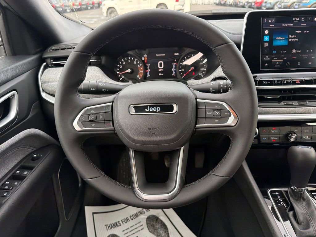 New 2026 Jeep Compass Latitude image 14