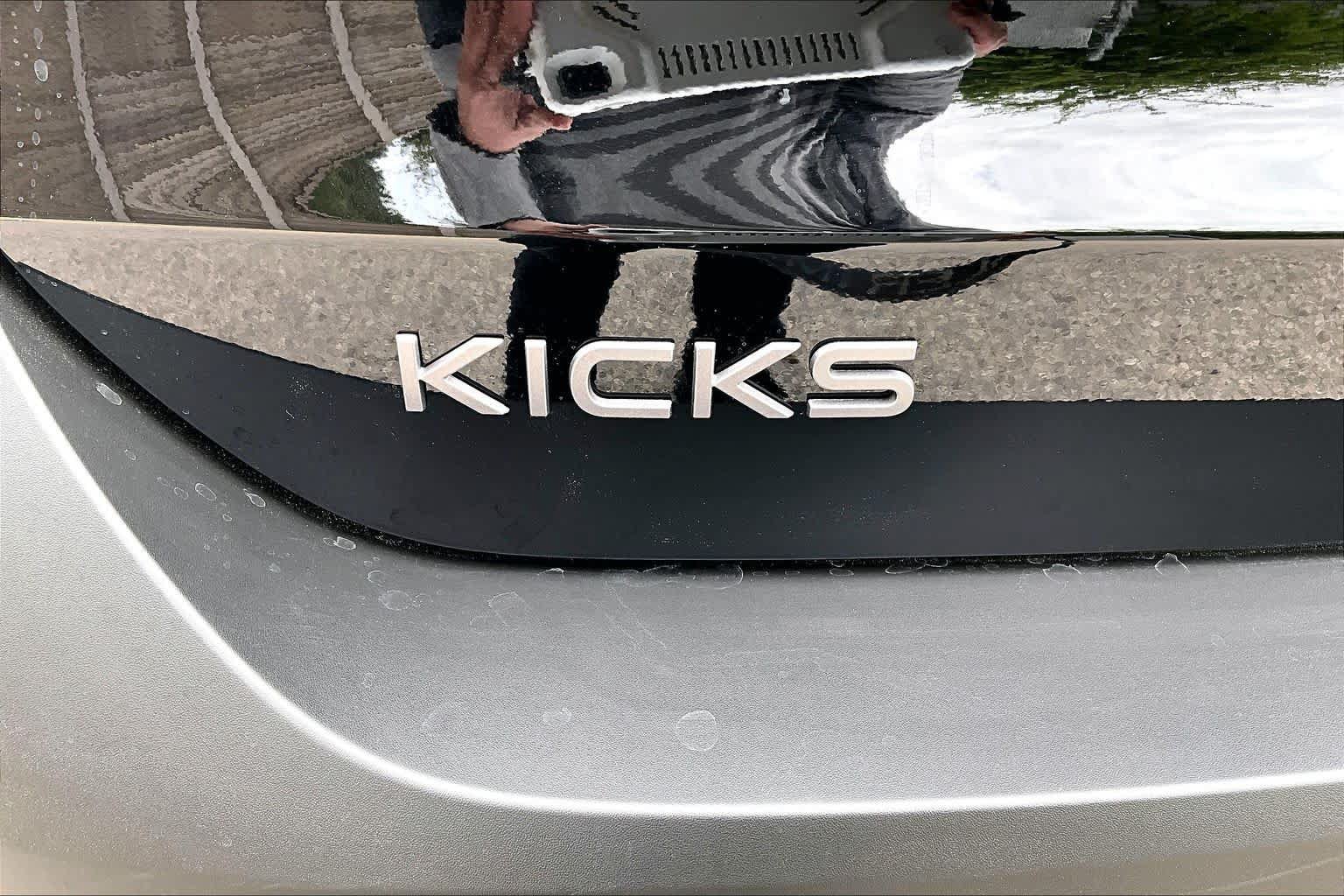 New 2027 Nissan Kicks SV FWD image 8