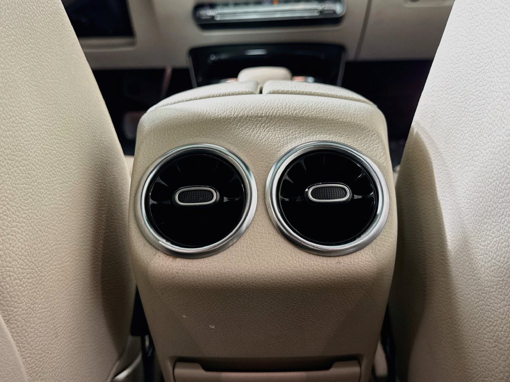 Used 2020 Mercedes-Benz CLA 250 image 30