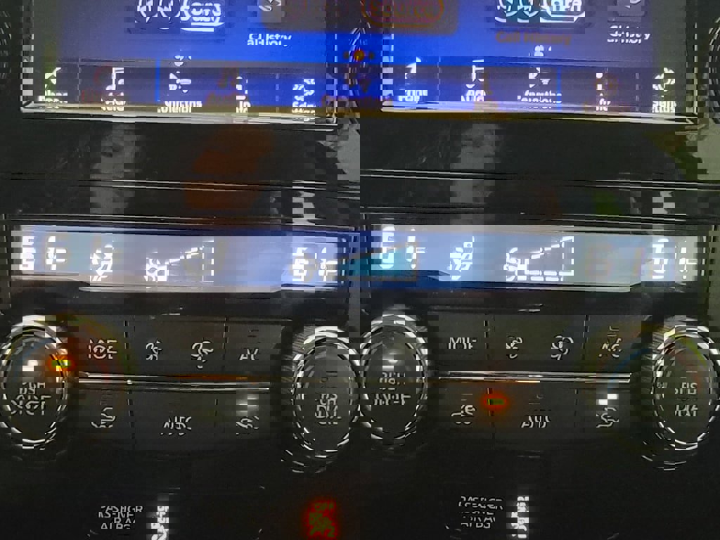 Used 2019 Nissan Rogue SV image 22