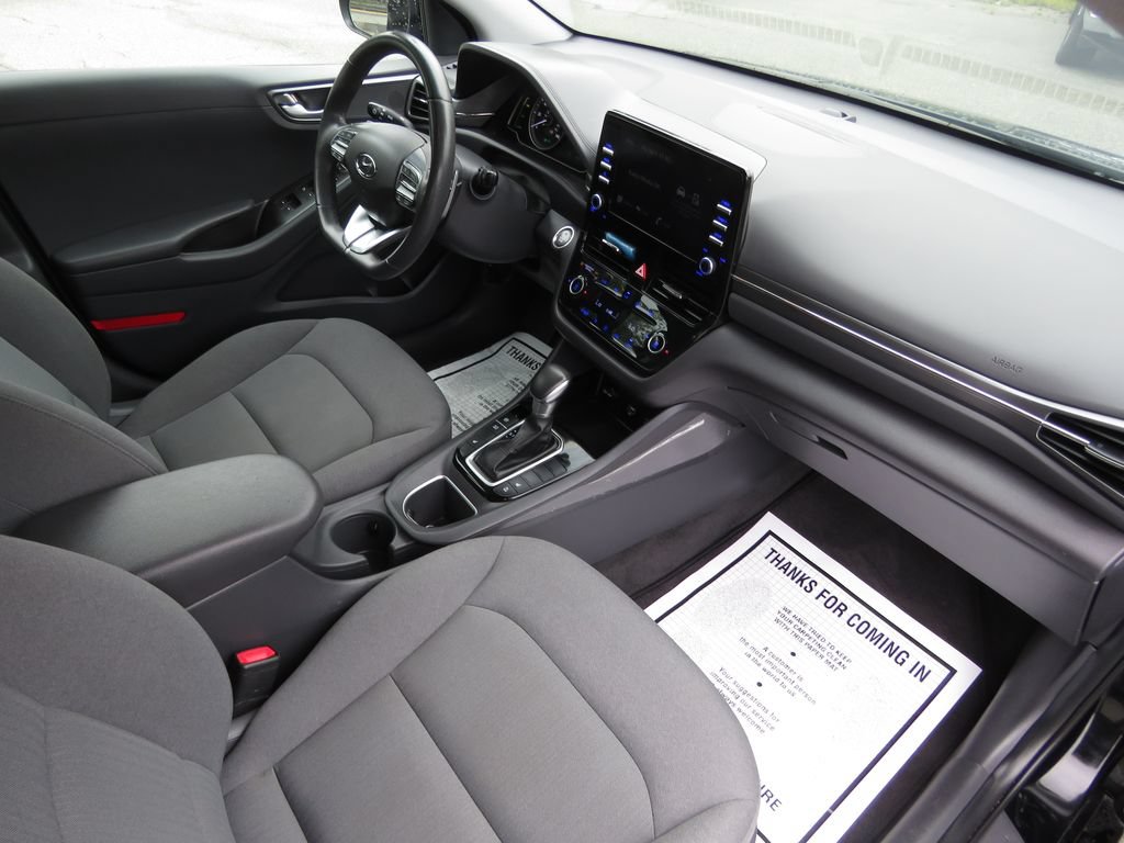 Used 2021 Hyundai Ioniq SE FWD image 13