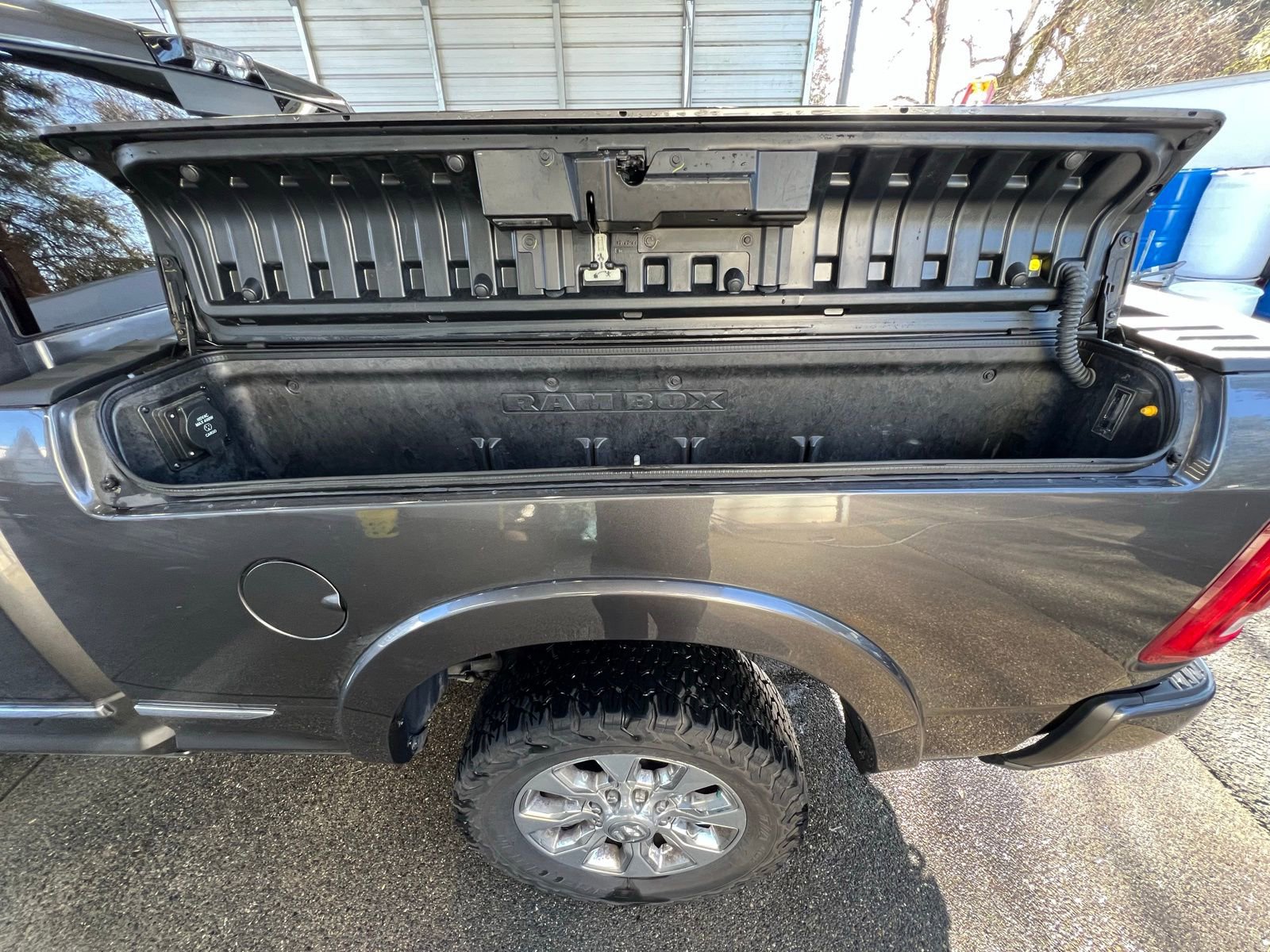 Used 2022 RAM 2500 Limited image 9