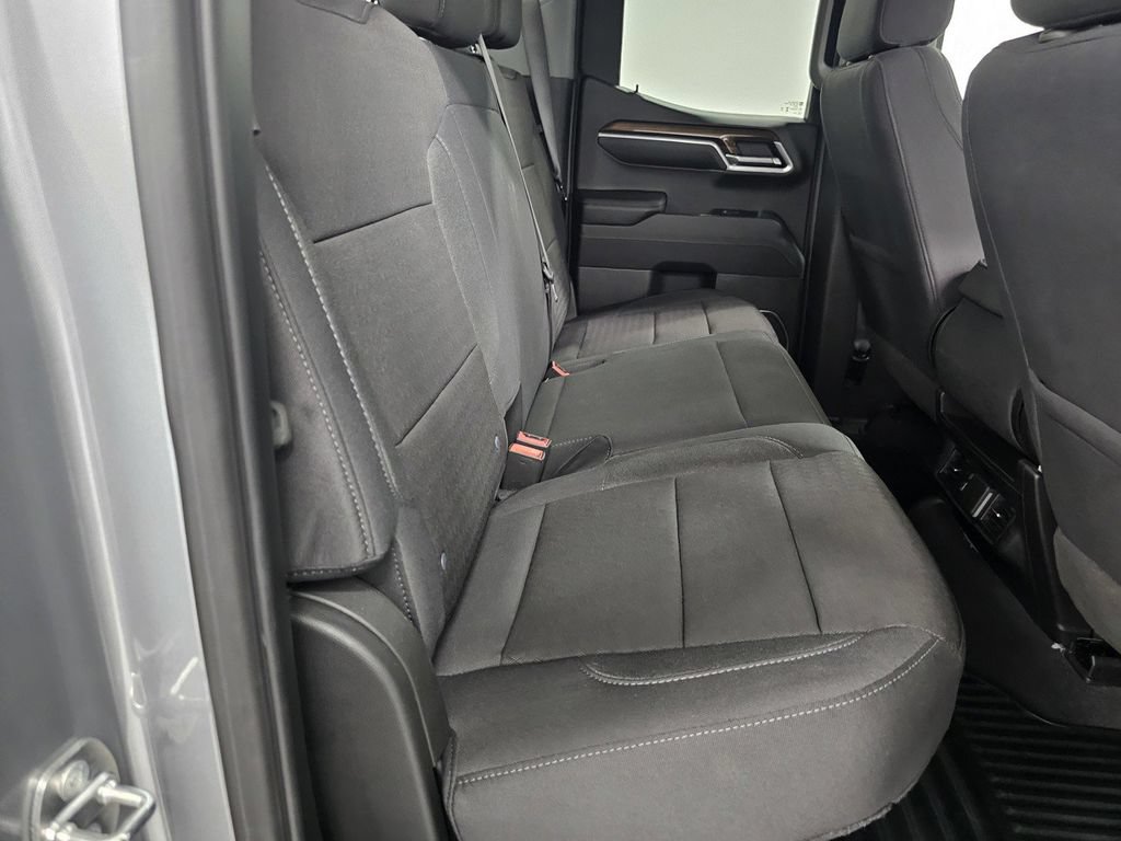 Used 2024 Chevrolet Silverado 1500 LT AWD/4WD image 24