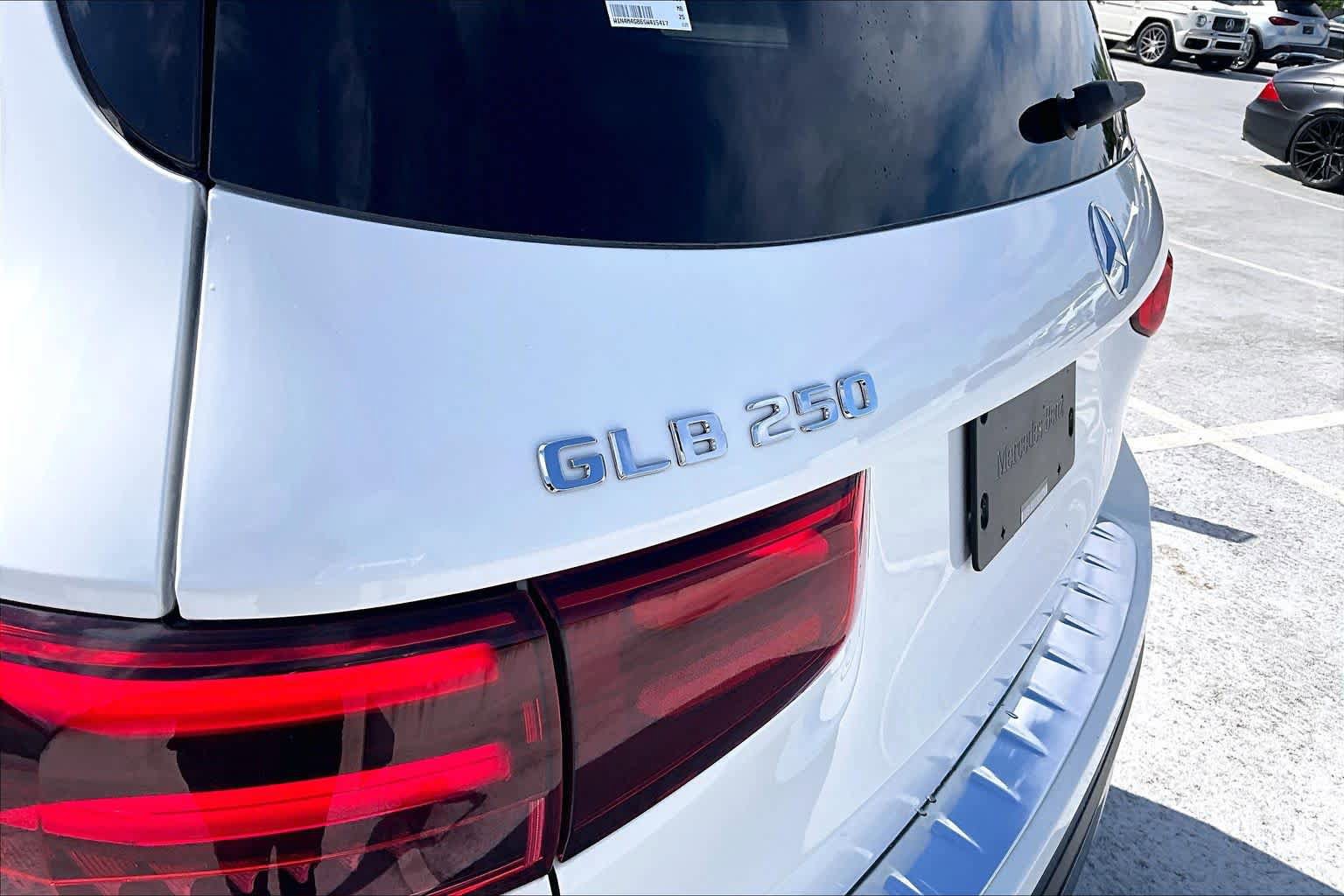 Used 2025 Mercedes-Benz GLB 250 image 30