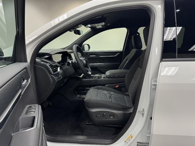New 2026 GMC Acadia Elevation w/ LPO, Floor Liner Package AWD/4WD image 22