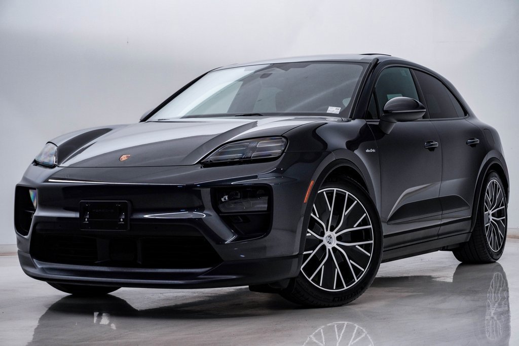 Certified 2025 Porsche Macan Electric image 1