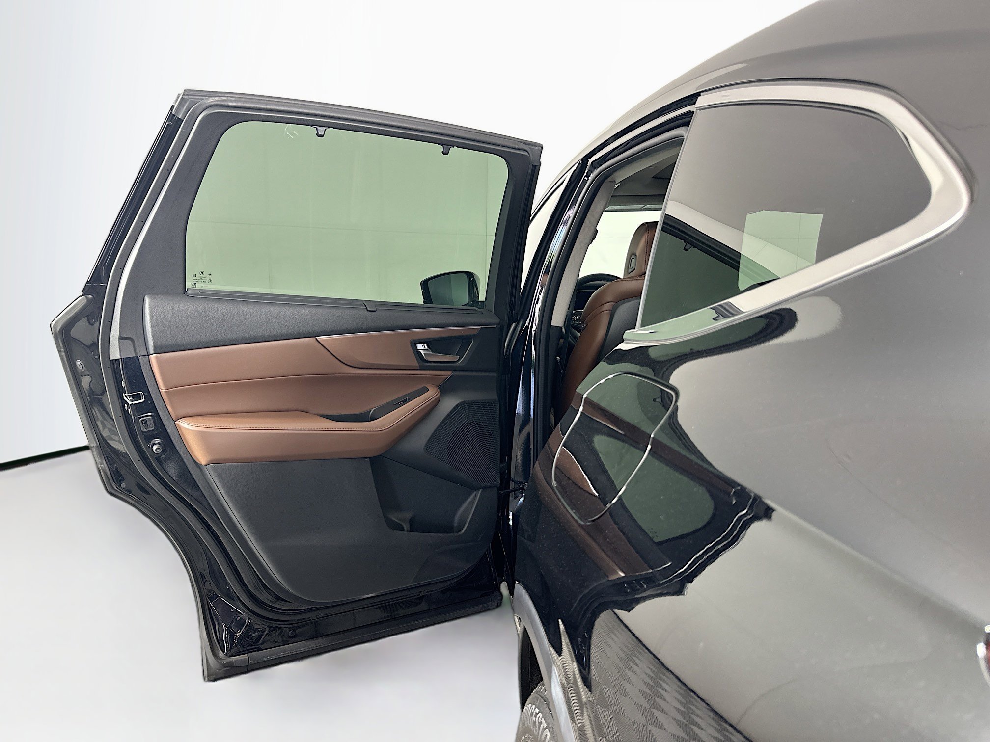 Used 2023 Acura MDX SH-AWD w/ Technology Package image 28