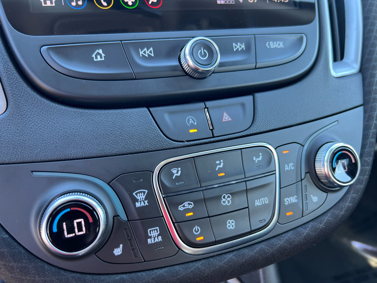 Used 2025 Chevrolet Malibu LT image 39