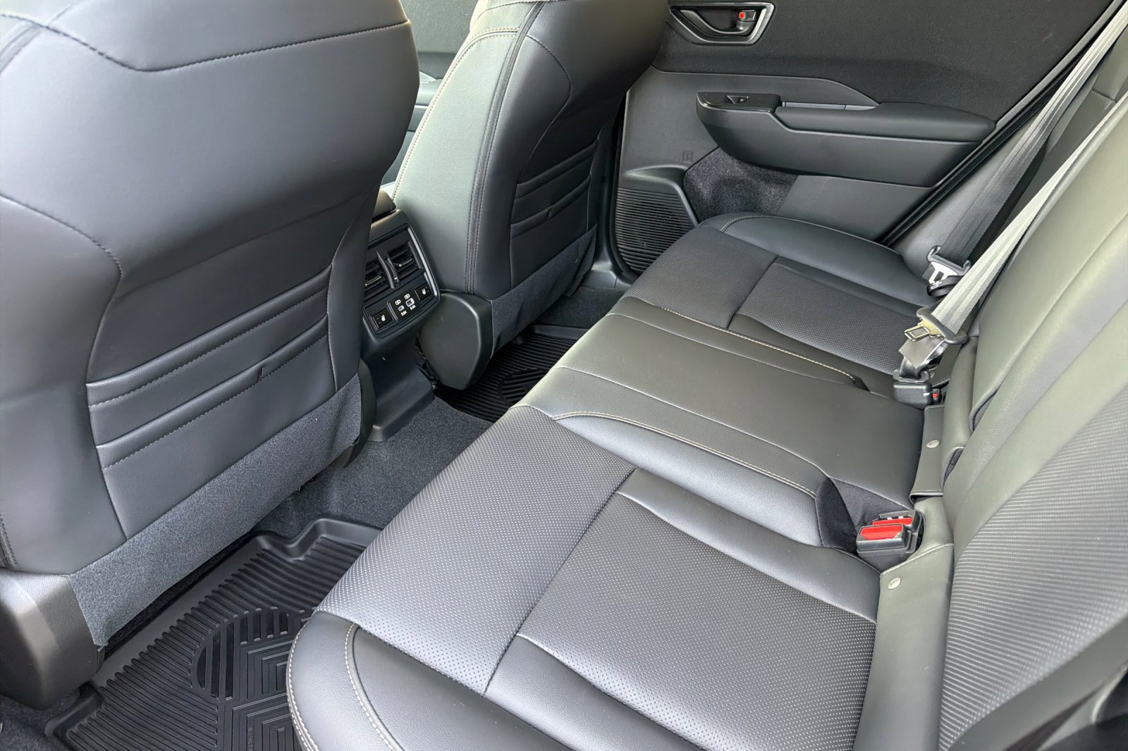 New 2026 Subaru Outback Limited image 12