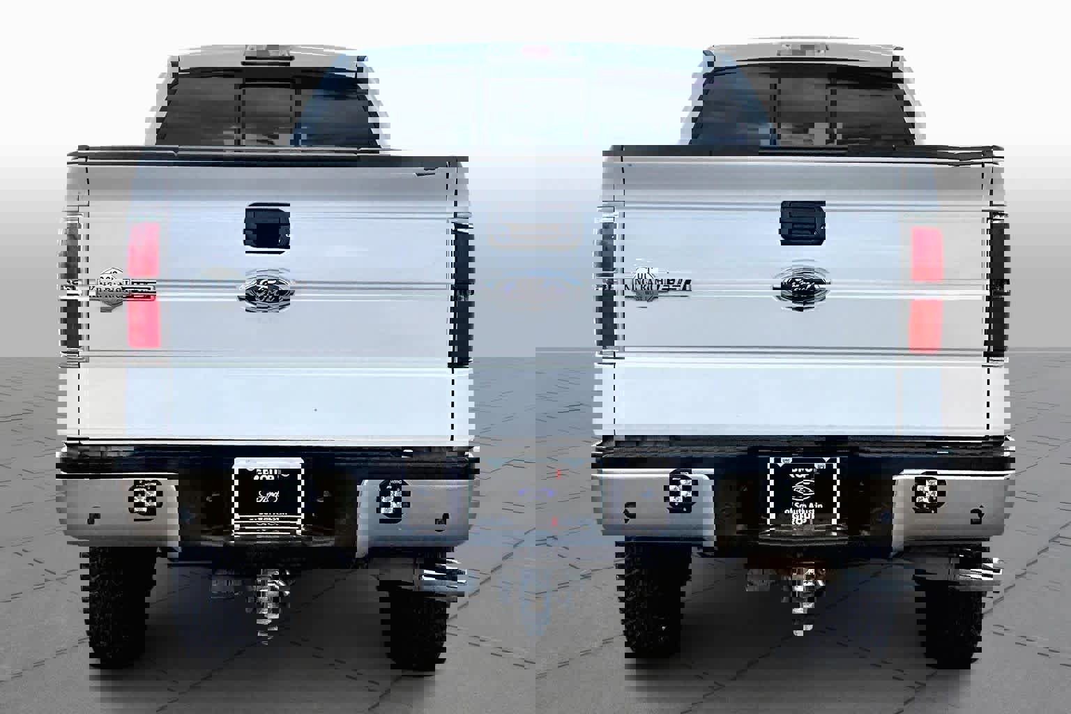 Used 2013 Ford F150 King Ranch w/ King Ranch Luxury Pkg AWD/4WD image 4