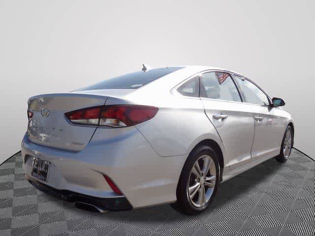 Used 2018 Hyundai Sonata Limited image 3