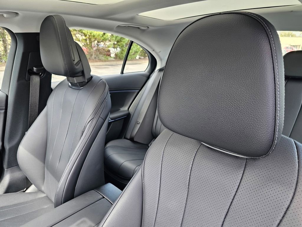 Used 2024 Mercedes-Benz E 350 4MATIC Sedan image 16