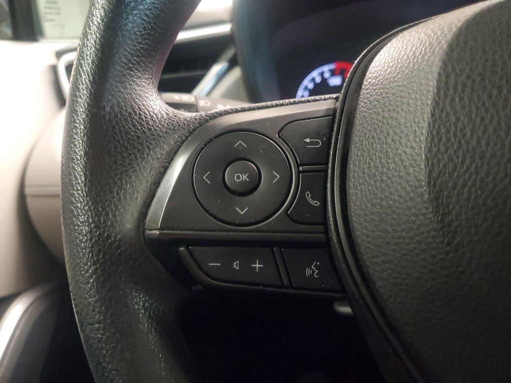 Certified 2022 Toyota Corolla Cross L image 20