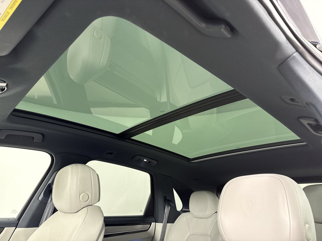 Certified 2023 Porsche Cayenne S Platinum AWD/4WD image 41