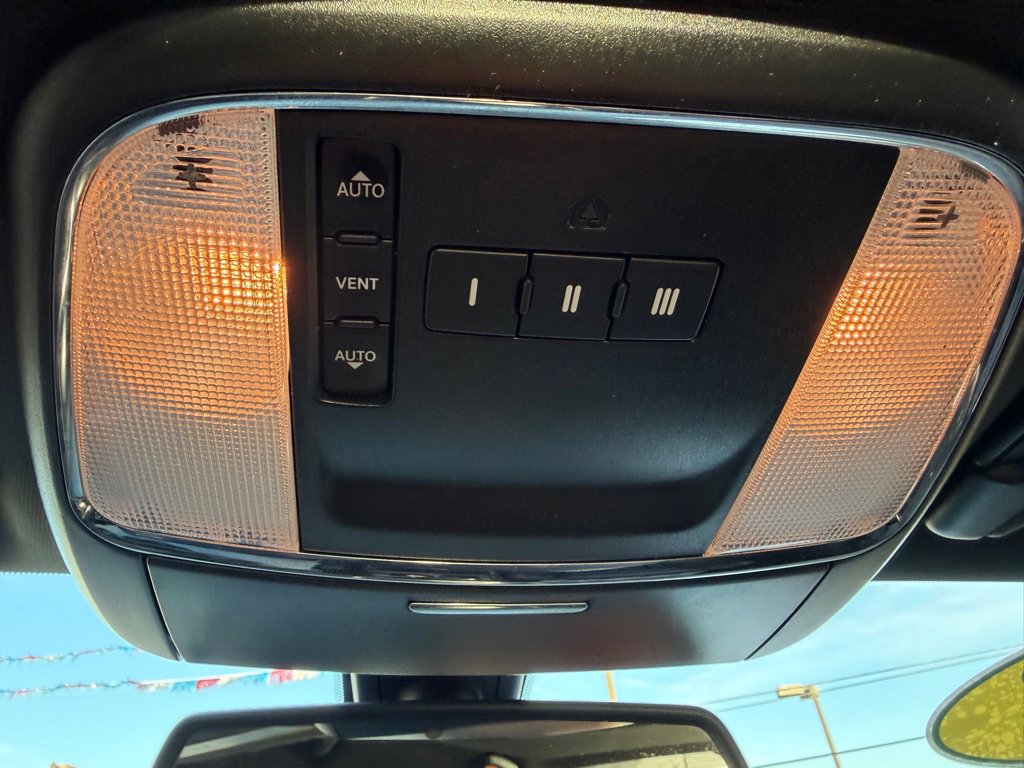 Used 2018 Dodge Charger SXT Plus w/ Blacktop Package image 39