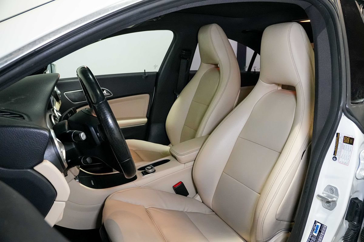 Used 2016 Mercedes-Benz CLA 250 image 12