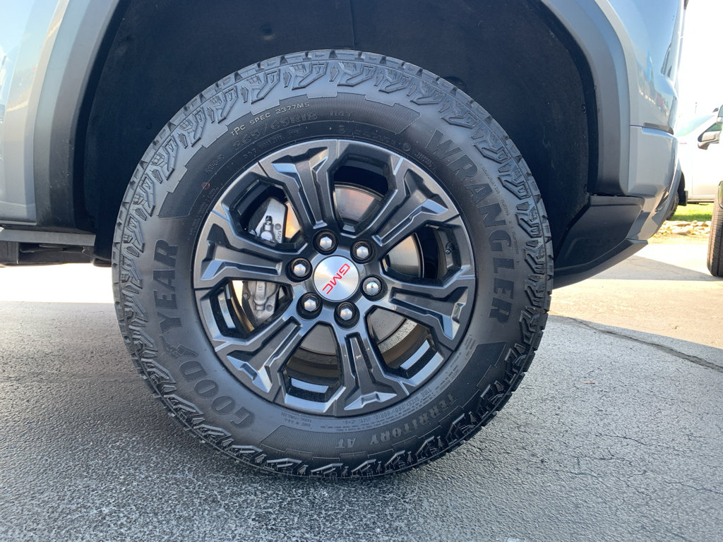 Used 2024 GMC Canyon Elevation w/ Convenience Package image 34