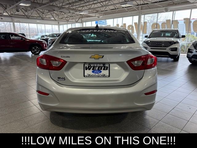Used 2017 Chevrolet Cruze LS image 7
