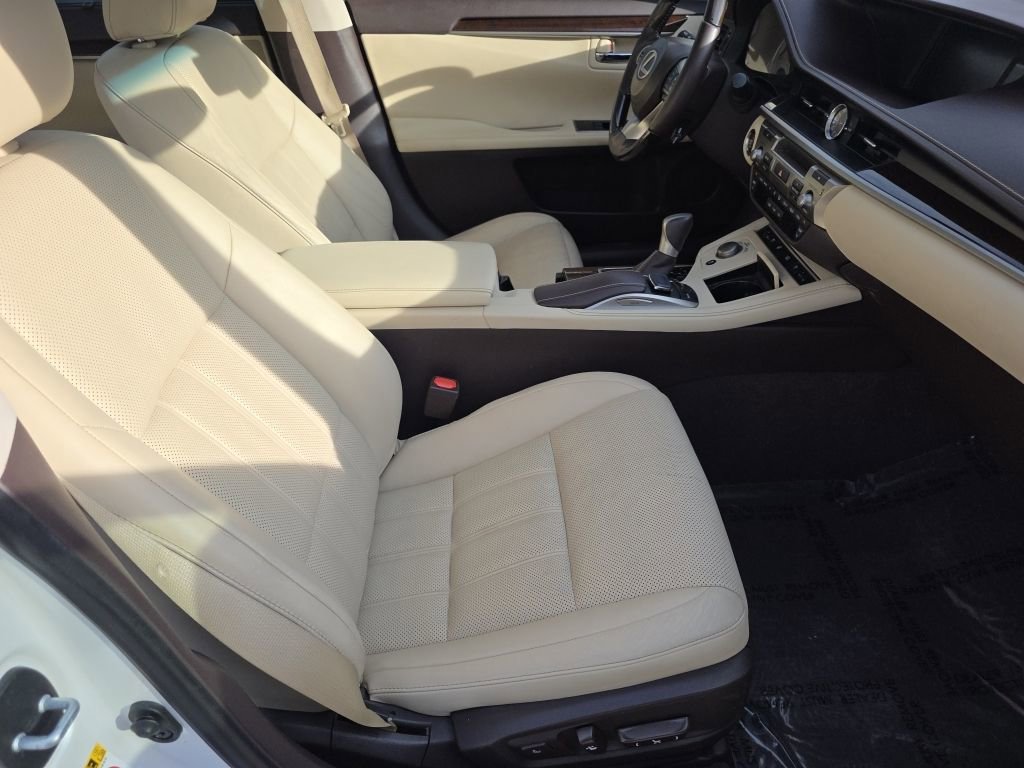 Used 2016 Lexus ES 350 image 16