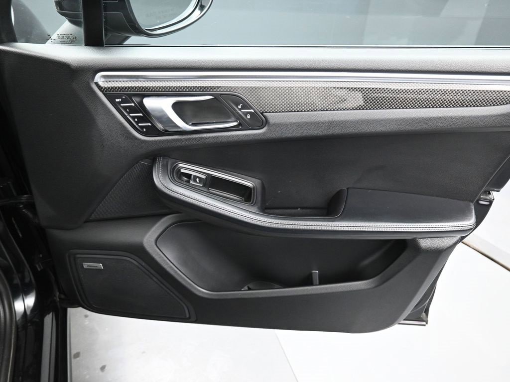 Used 2018 Porsche Macan GTS image 45