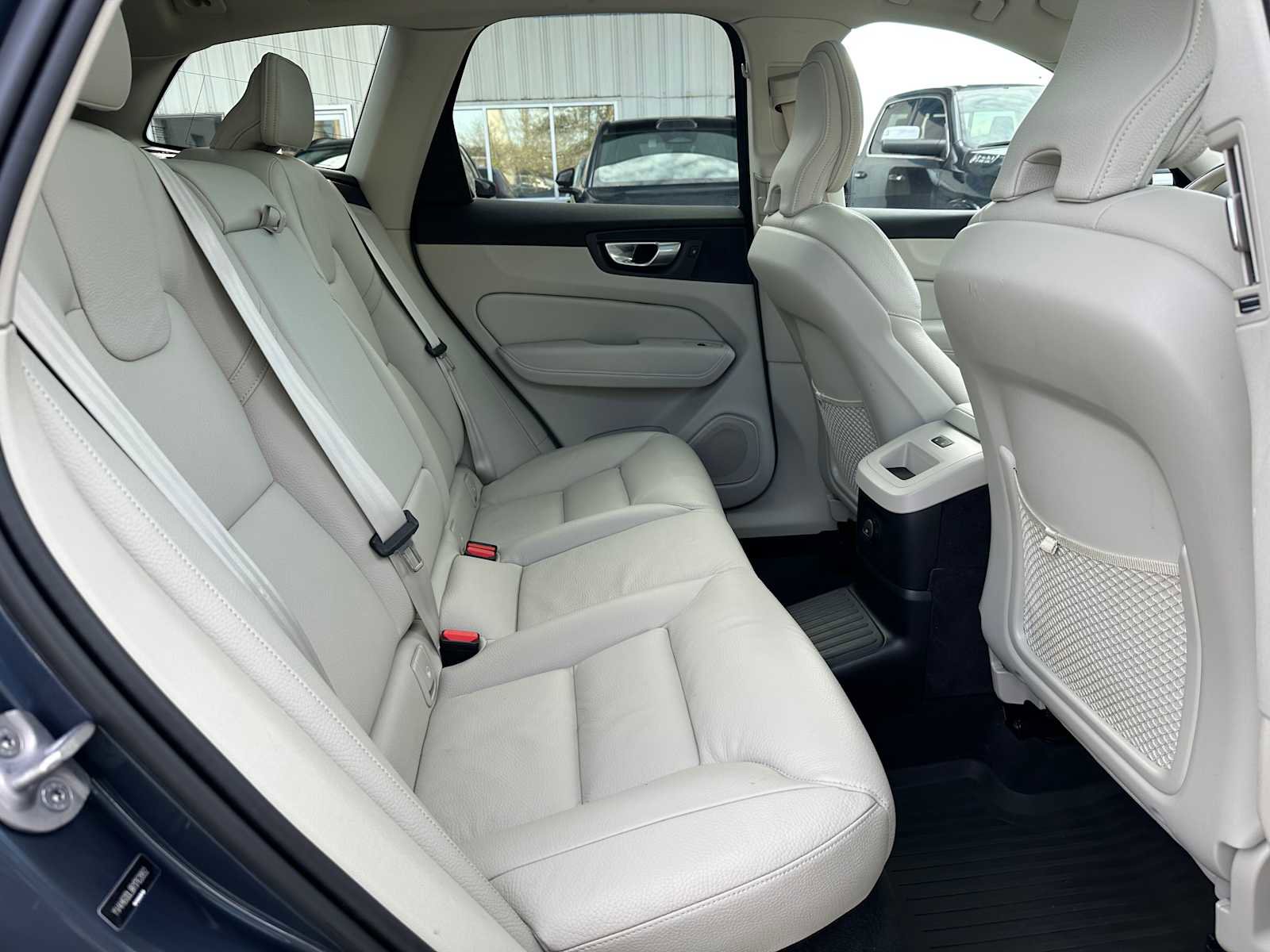 Certified 2024 Volvo XC60 T8 Plus w/ Protection Package Premier image 12