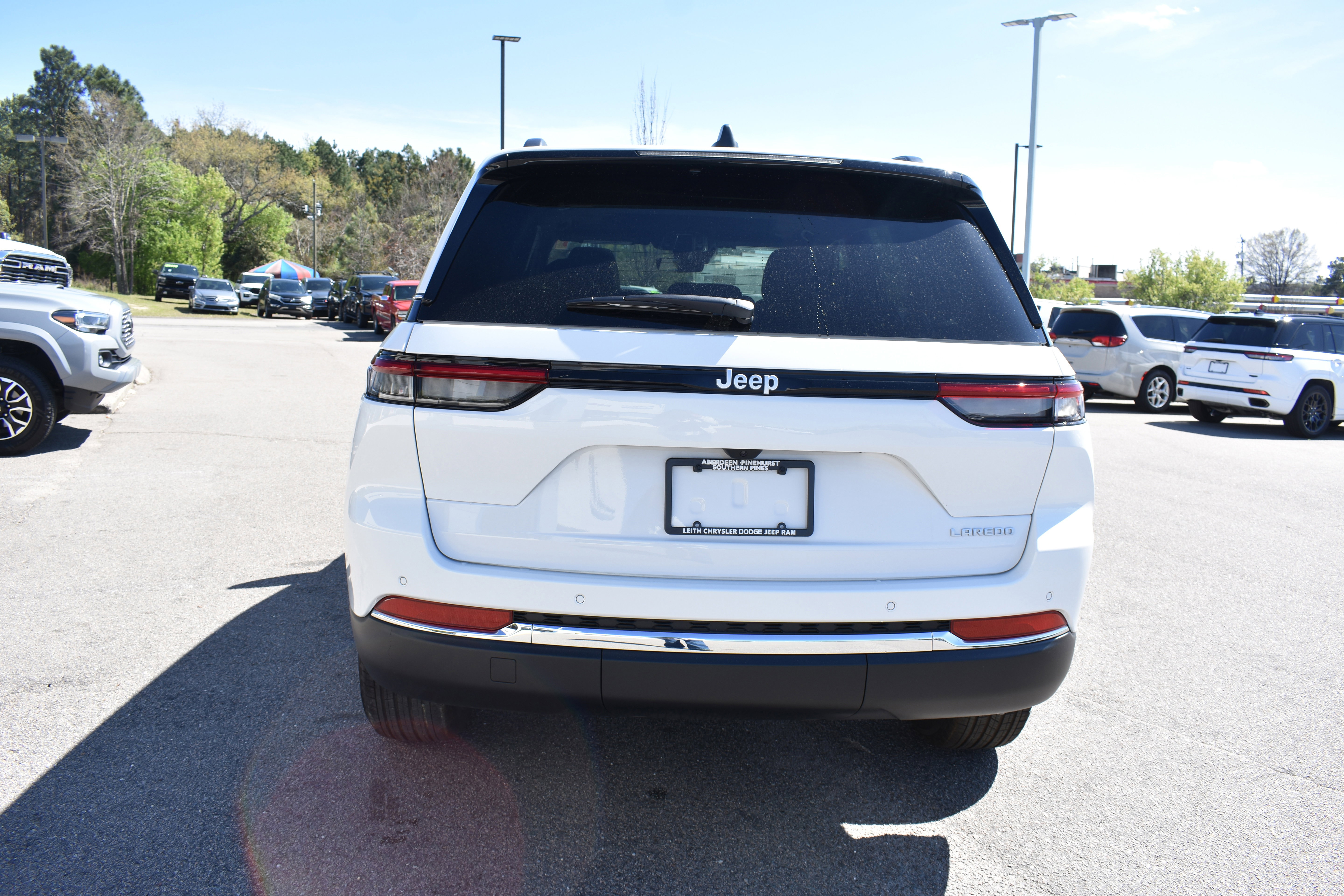 New 2026 Jeep Grand Cherokee Laredo X image 8