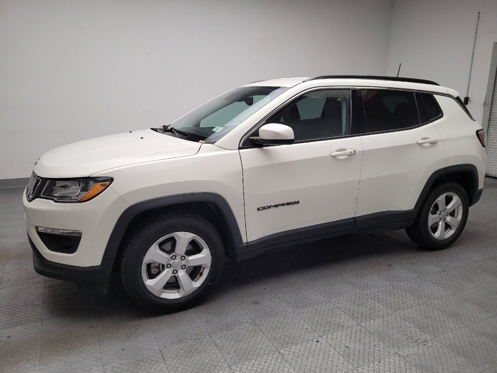 Used 2018 Jeep Compass Latitude w/ Popular Equipment Group FWD image 2