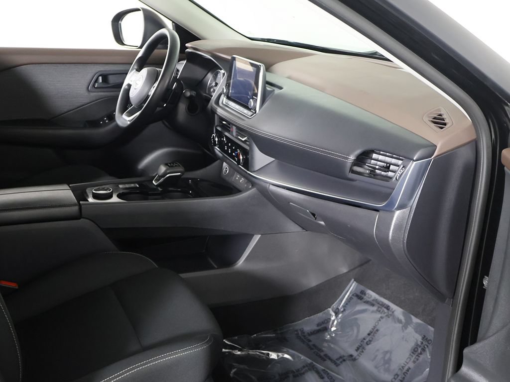 Used 2023 Nissan Rogue S AWD/4WD image 20