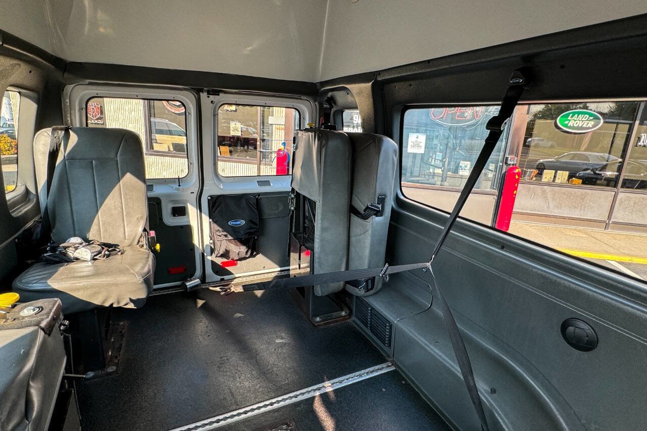 Used 2011 Ford E-350 and Econoline 350 Extended Super Duty w/ PWR Group image 19