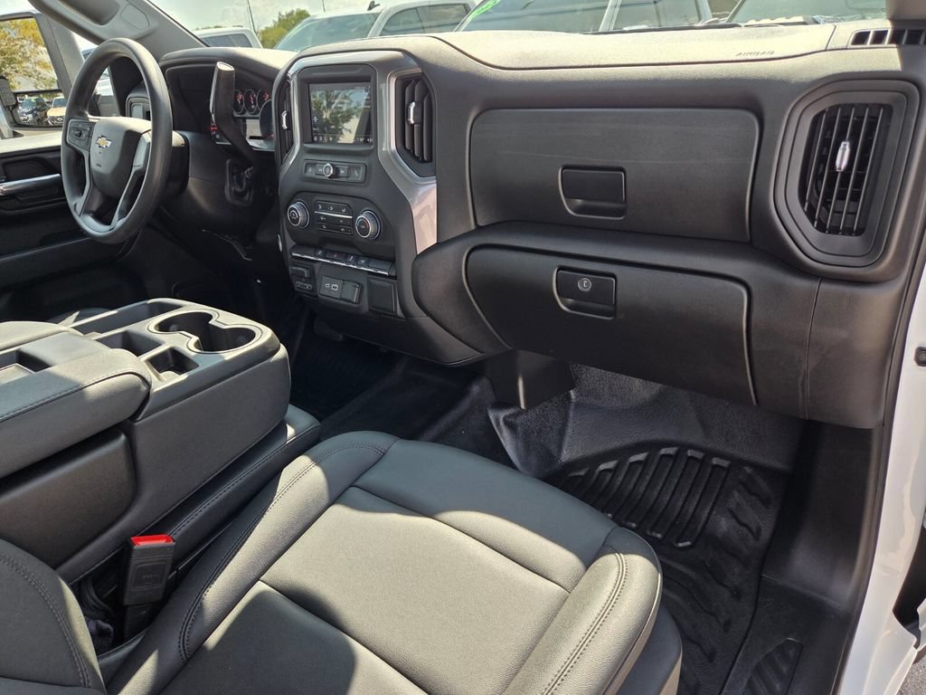 Used 2025 Chevrolet Silverado 2500 W/T RWD image 15