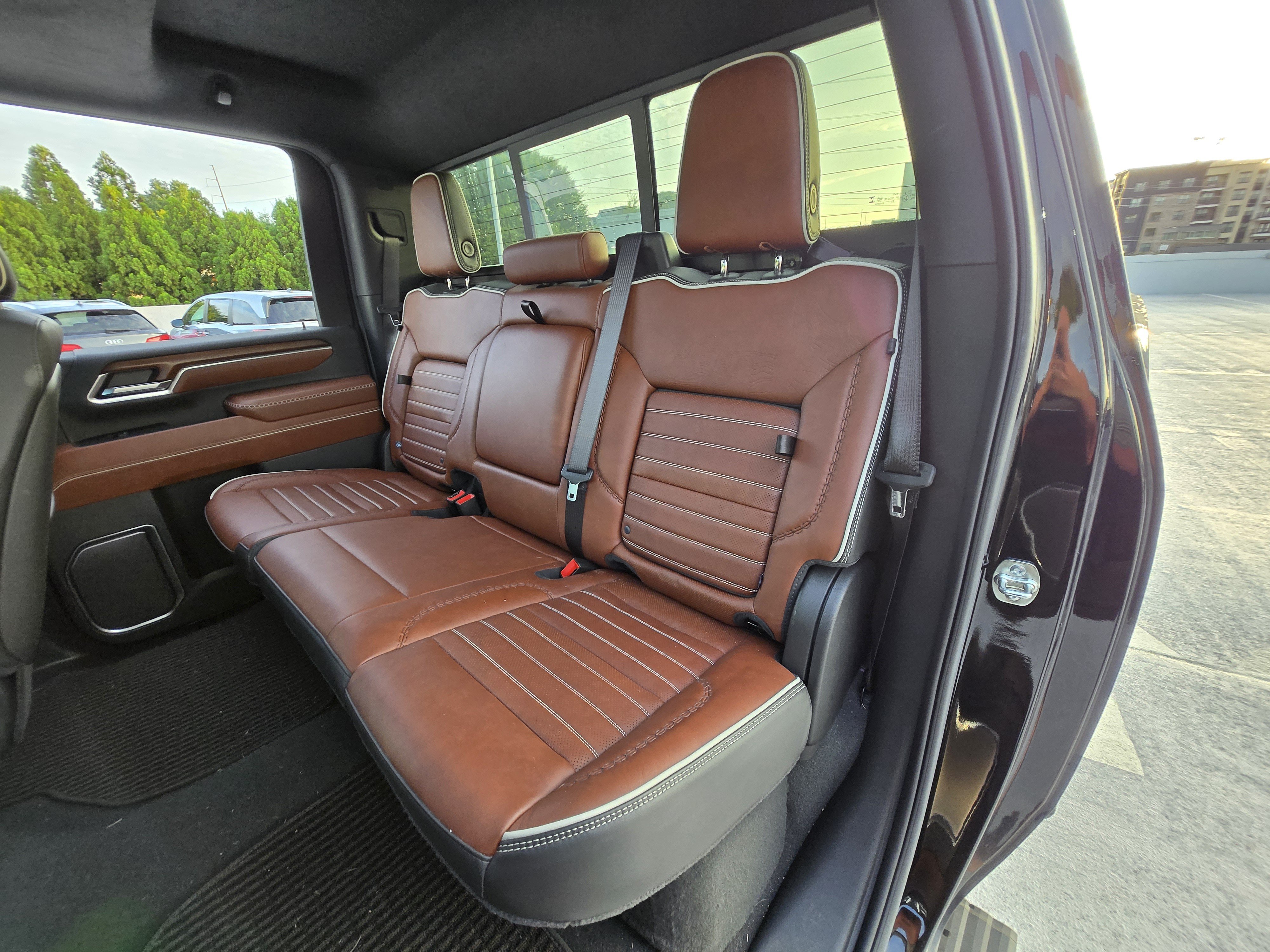 Used 2025 GMC Sierra 2500 Denali Ultimate w/ Max Trailering Package AWD/4WD image 25