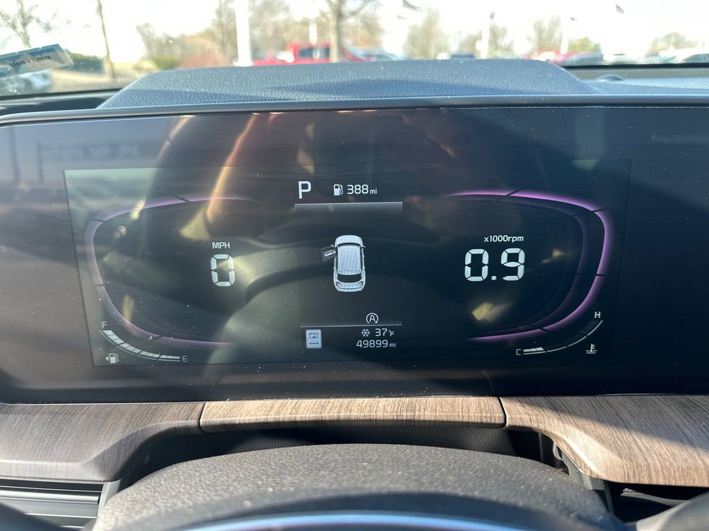 Used 2023 Kia Telluride EX w/ EX Captain's Chair Package image 24