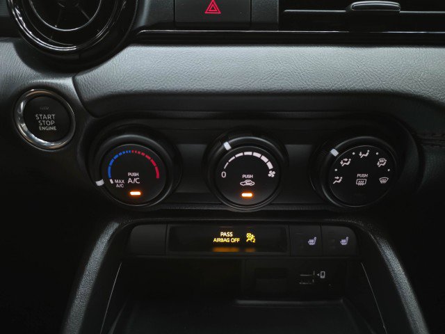 Used 2019 MAZDA MX-5 Miata Club RWD image 23