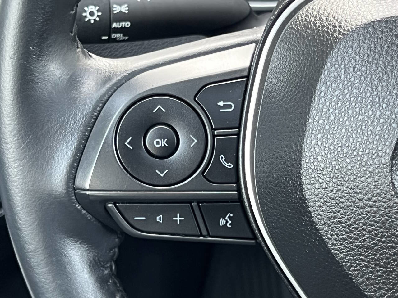 Used 2021 Toyota Corolla XLE image 22