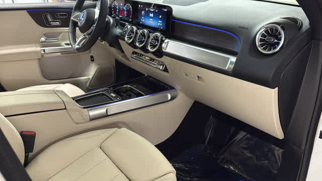 New 2026 Mercedes-Benz GLB 250 4MATIC image 39