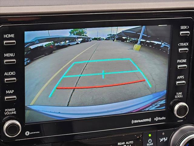 Used 2022 Toyota Highlander XLE image 14